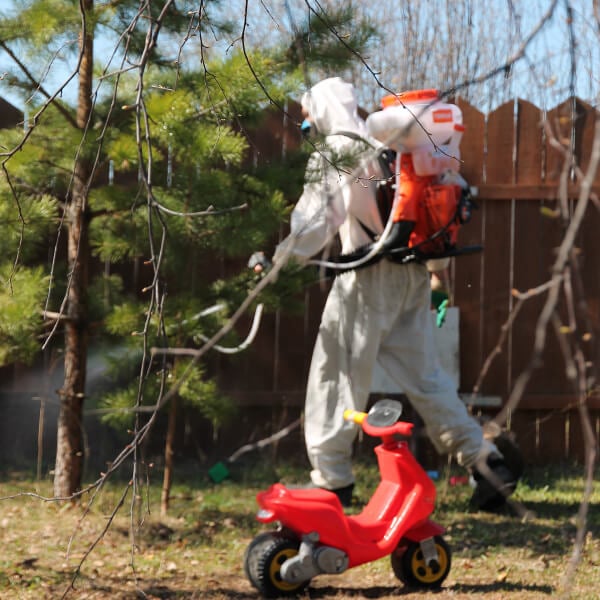 Обработка участка от клещей в Твери?